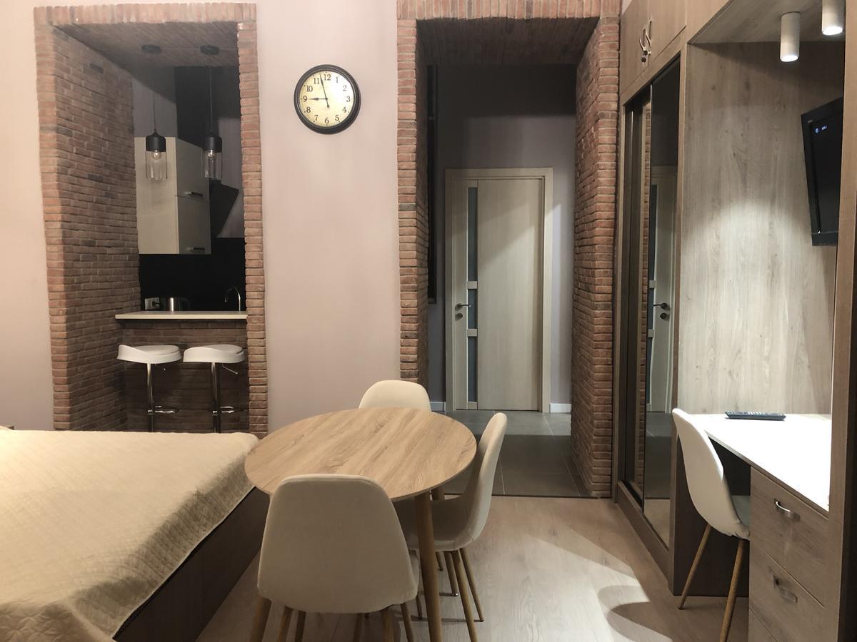 Metekhi One Room Tbilisi Ngoại thất bức ảnh