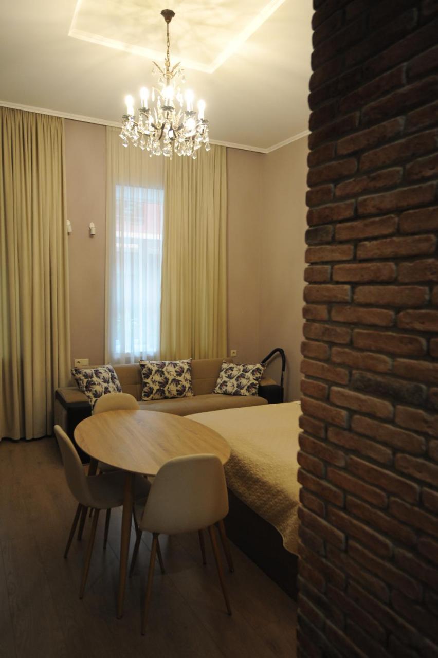 Metekhi One Room Tbilisi Ngoại thất bức ảnh