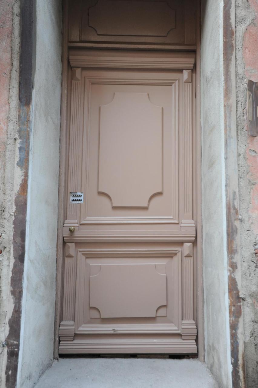 Metekhi One Room Tbilisi Ngoại thất bức ảnh